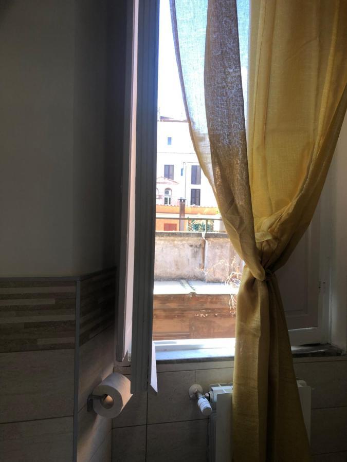 Apartment Domus Incantevole Vicino Colosseo Foro Rom