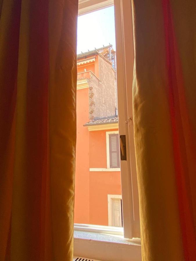 Apartment Domus Incantevole Vicino Colosseo Foro Rom